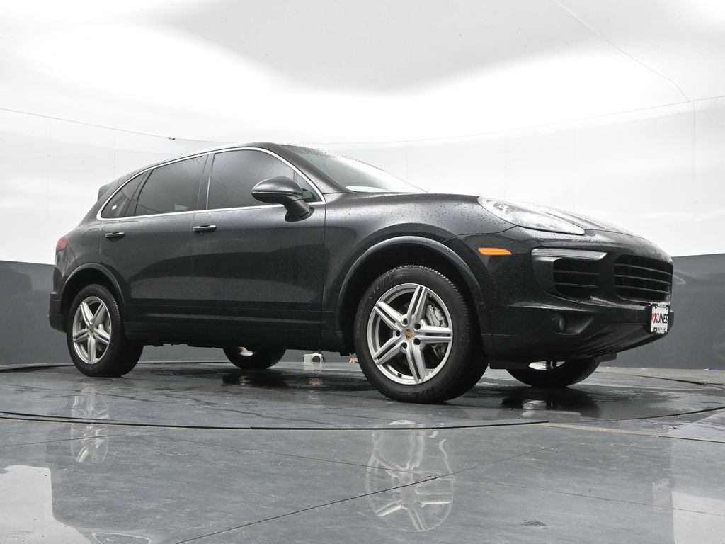 Used 2017 Porsche Cayenne S AWD/4WD image 41