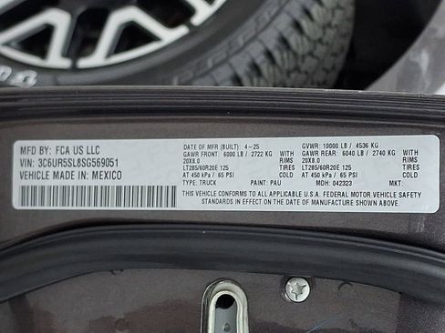 Used 2025 RAM 2500 Limited image 31