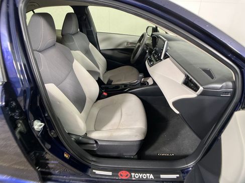 Used 2020 Toyota Corolla LE image 5