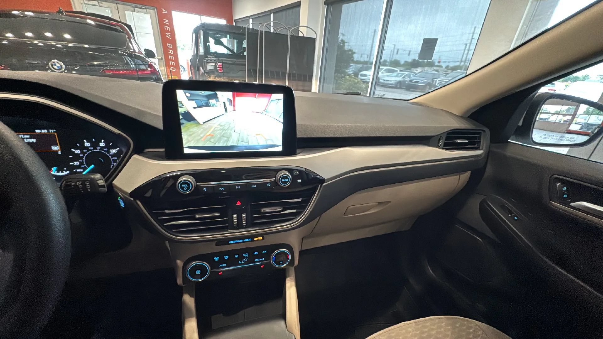 Used 2020 Ford Escape SE FWD image 47