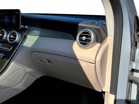 Certified 2022 Mercedes-Benz GLC 300 4MATIC image 26