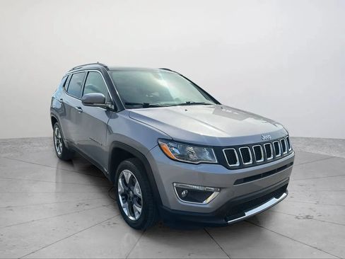 Used 2018 Jeep Compass Limited w/ Safe & Security Group AWD/4WD image 11