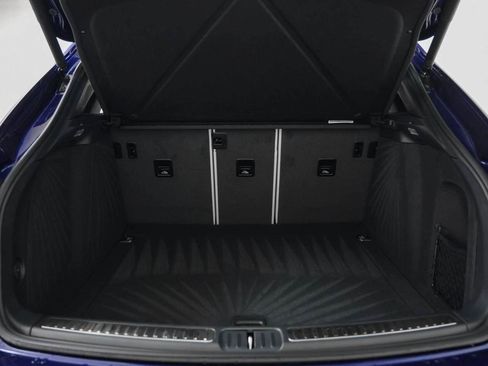 New 2025 Porsche Macan image 16