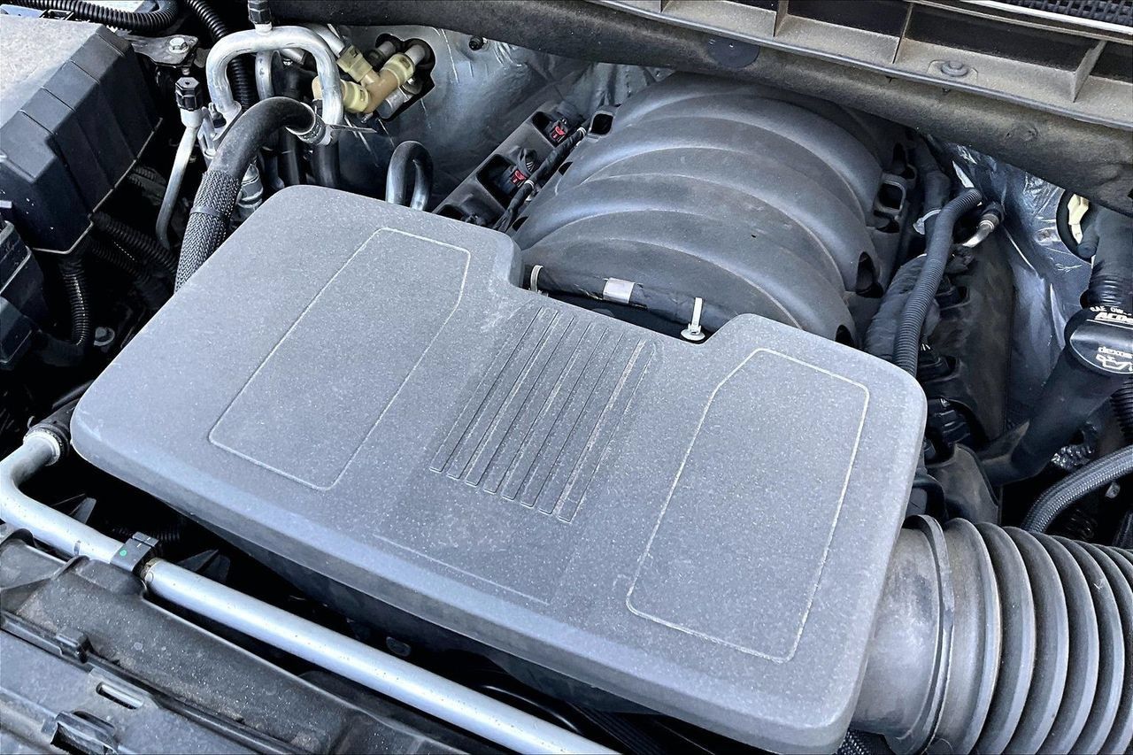 Used 2022 Cadillac Escalade Luxury RWD image 32