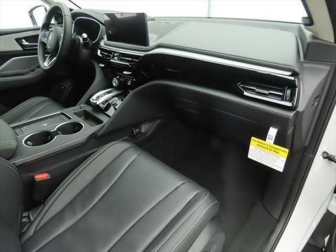 Used 2026 Acura MDX w/ Technology Package FWD image 18