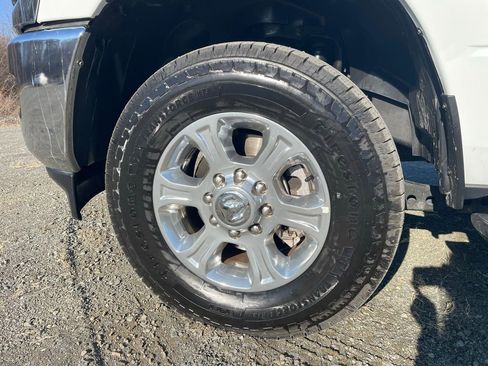 Used 2023 RAM 2500 Big Horn w/ Level 1 Equipment Group image 19