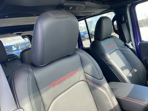 New 2026 Jeep Wrangler Unlimited Rubicon w/ Safety Group image 31