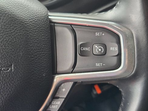 Used 2022 RAM 1500 Laramie AWD/4WD image 28
