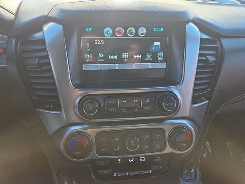 Used 2020 Chevrolet Suburban LT image 19