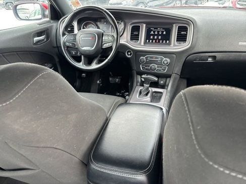 Used 2022 Dodge Charger SXT image 36