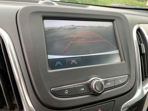 Certified 2018 Chevrolet Equinox LS AWD/4WD image 14