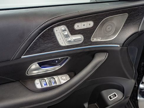 Certified 2025 Mercedes-Benz GLE 580 4MATIC image 18
