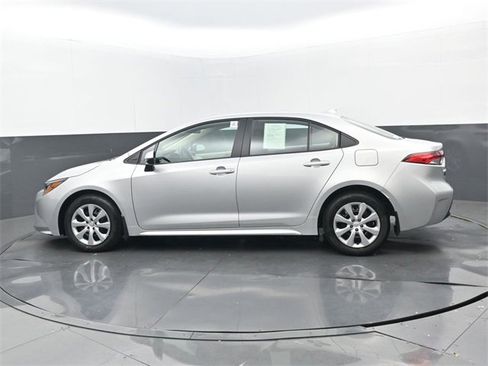 Used 2026 Toyota Corolla LE image 21