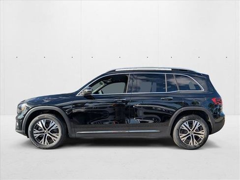 New 2025 Mercedes-Benz GLB 250 image 5