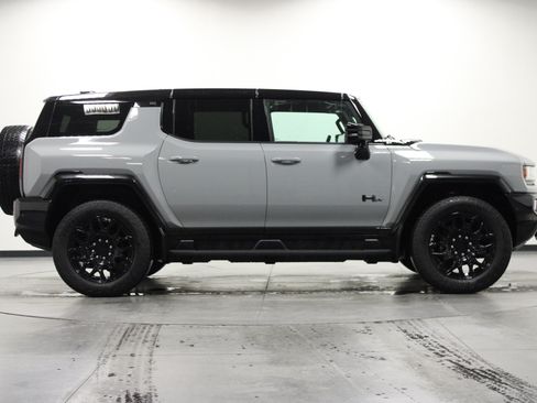 Used 2026 GMC Hummer EV SUV w/ LPO, Dark Essentials Package AWD/4WD image 3