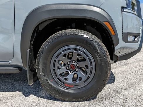 New 2025 Nissan Frontier PRO-4X w/ Pro Convenience Package AWD/4WD image 11