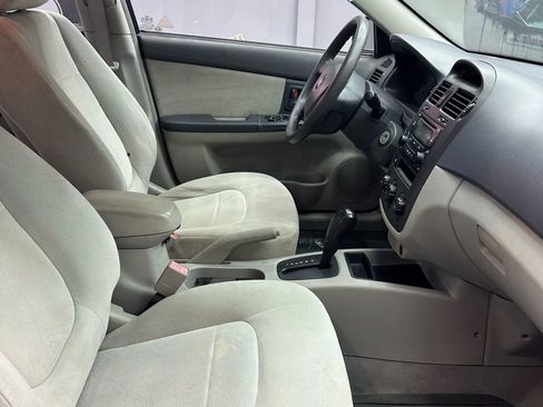 Used 2006 Kia Spectra EX image 18
