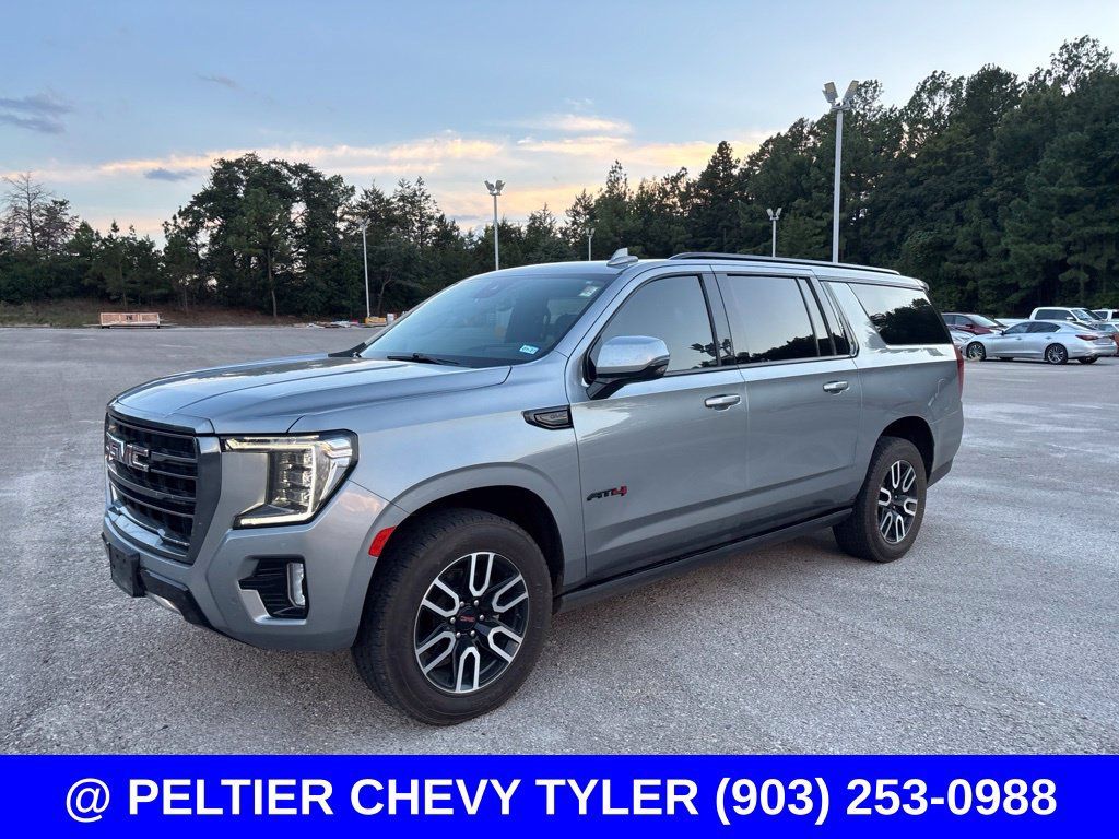 Used 2023 GMC Yukon XL AT4 w/ AT4 Premium Package AWD/4WD image 3