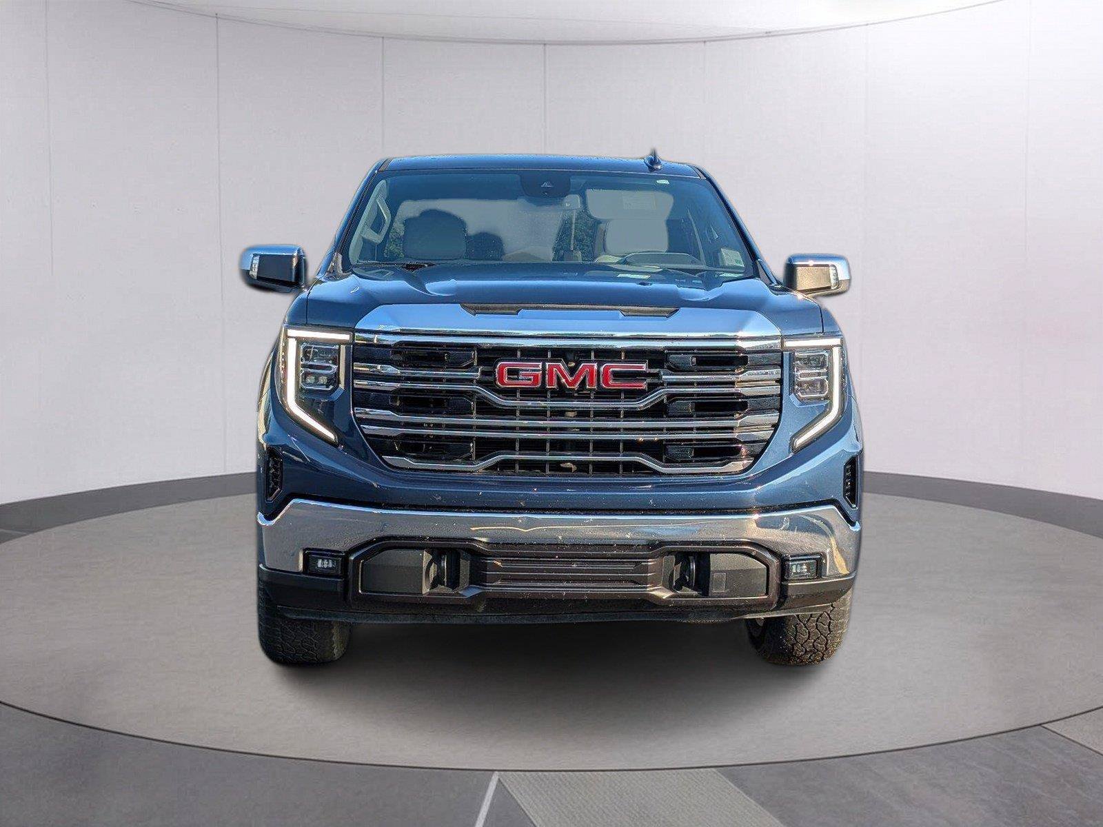 Used 2022 GMC Sierra 1500 SLT AWD/4WD image 9