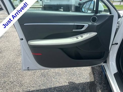 Used 2025 Hyundai Sonata SEL FWD image 11
