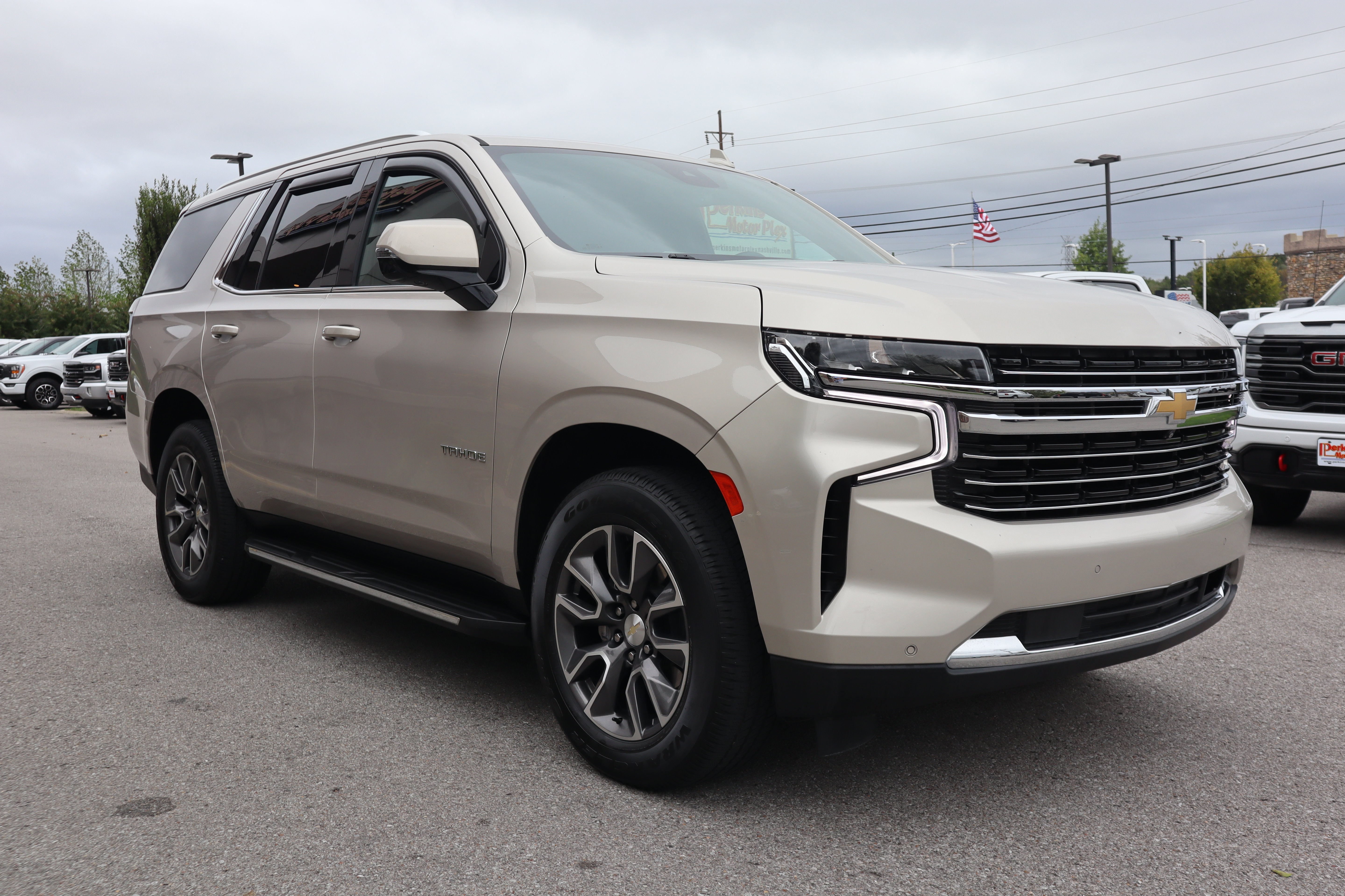 Used 2023 Chevrolet Tahoe LT w/ Luxury Package RWD image 5