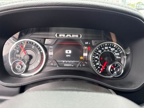 Used 2022 RAM 3500 Laramie AWD/4WD image 13