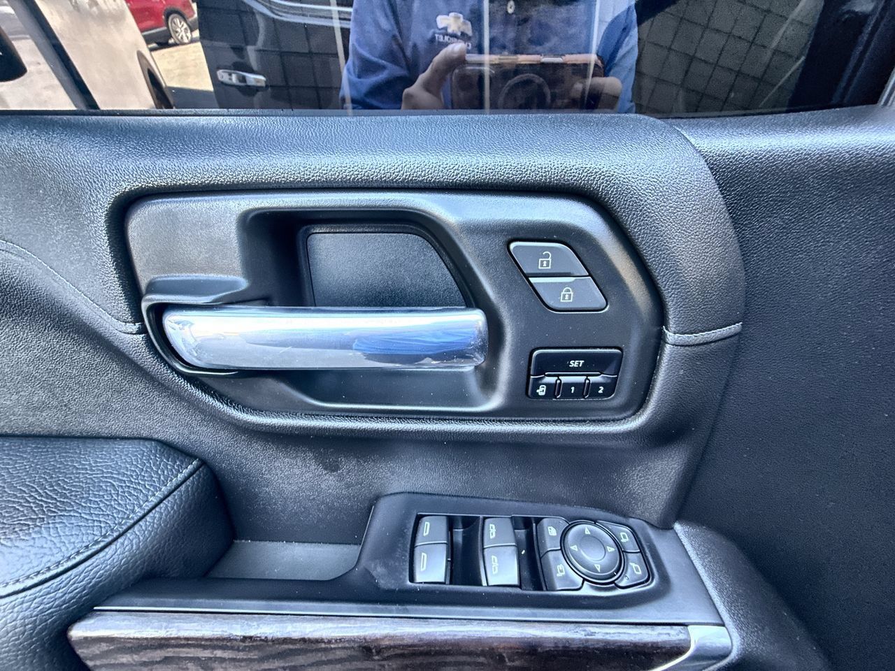 Used 2020 GMC Sierra 1500 Denali RWD image 23