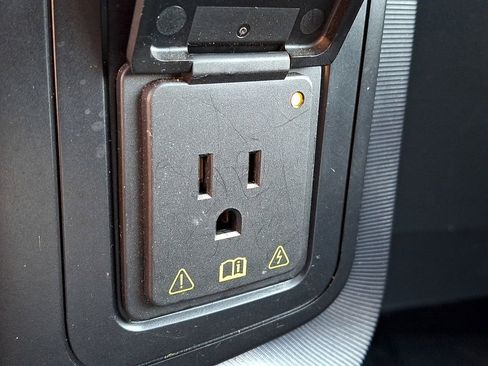 Used 2021 Ford F150 Raptor w/ Raptor 37 Performance Package image 27