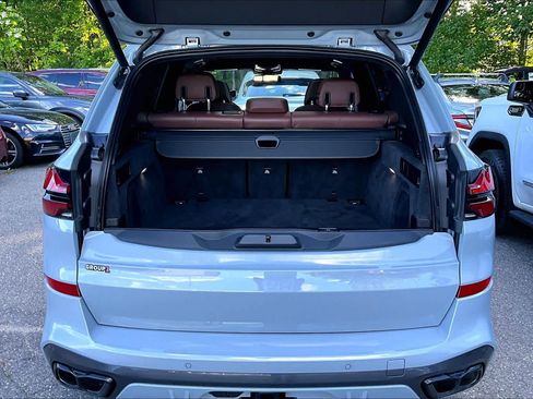 Used 2025 BMW X5 M60i AWD/4WD image 31