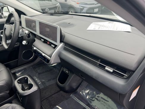 Used 2024 Hyundai Ioniq 5 Limited image 35