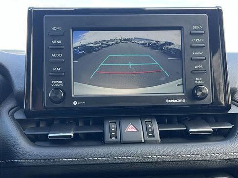 Used 2022 Toyota RAV4 XLE Premium image 12