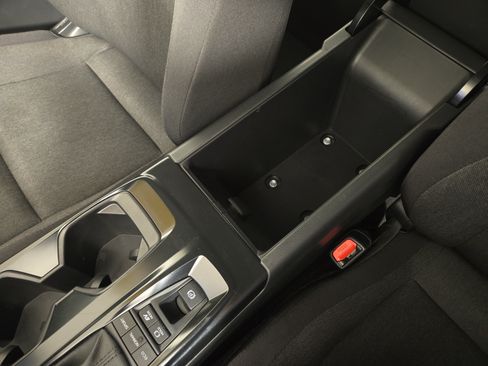 Used 2025 Toyota Camry LE FWD image 28