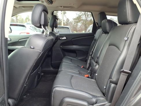 Used 2020 Dodge Journey Crossroad w/ Popular Equipment Group image 9
