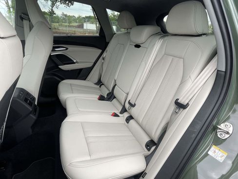 Used 2025 Audi Q5 Prestige AWD/4WD image 12