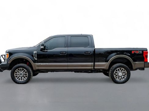 Used 2017 Ford F250 King Ranch w/ King Ranch Ultimate Package AWD/4WD image 9