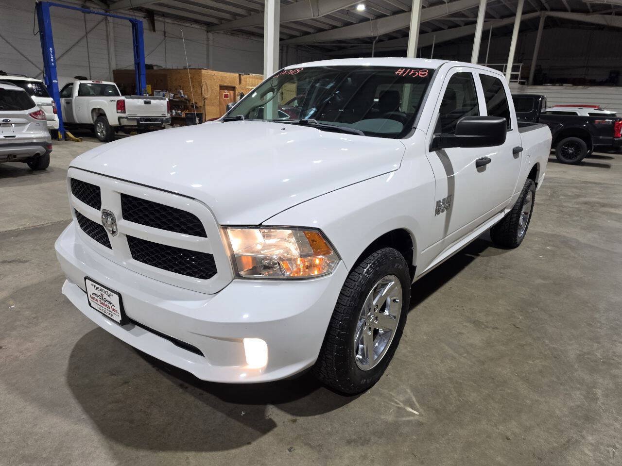 Used 2018 RAM 1500 Express AWD/4WD image 3