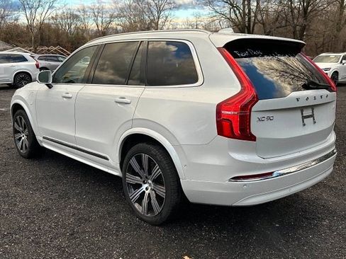 Certified 2024 Volvo XC90 T8 Plus image 2