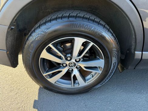 Used 2018 Toyota RAV4 XLE image 26