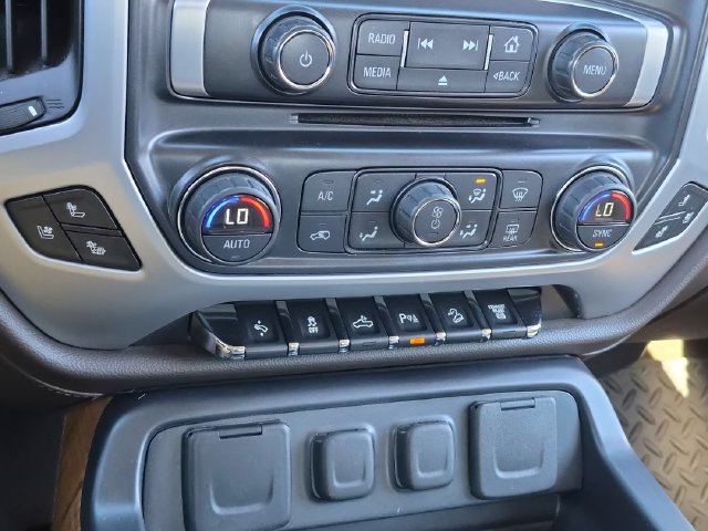 Used 2016 GMC Sierra 2500 SLT w/ Duramax Plus Package AWD/4WD image 24
