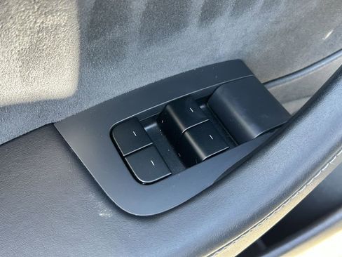 Used 2021 Tesla Model 3 Standard Range Plus image 21