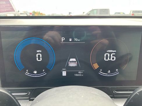 Used 2024 Hyundai Kona SEL image 17