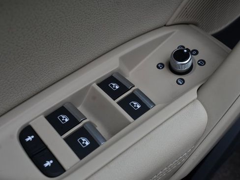 Used 2019 Audi Q5 2.0T Premium Plus w/ Premium Plus Package image 15