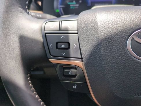 Used 2025 Toyota Crown Signia w/ Advanced Technology Package AWD/4WD image 29