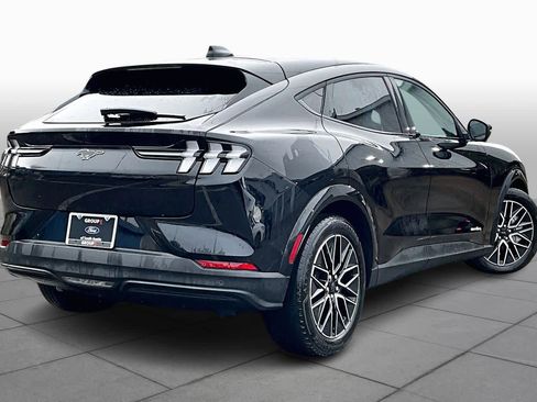 Used 2025 Ford Mustang Mach-E Premium image 12