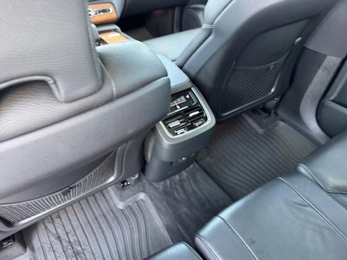 Used 2023 Volvo XC90 B6 Plus w/ Protection Package AWD/4WD image 12