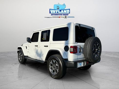 Used 2024 Jeep Wrangler Sahara w/ Safety Group image 8