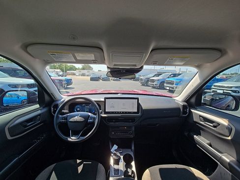 Used 2025 Ford Bronco Sport Big Bend AWD/4WD image 2