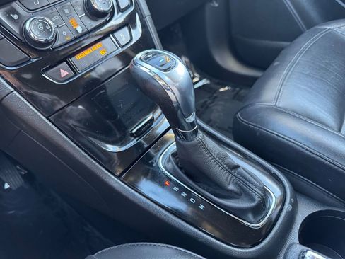 Used 2017 Buick Encore Essence image 18