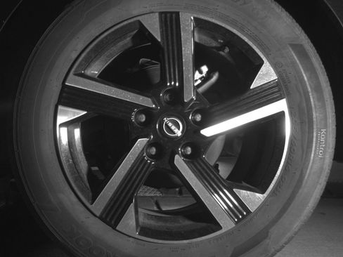 Used 2025 Nissan Sentra SV FWD image 18