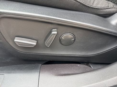 Used 2023 Ford Escape Active AWD/4WD image 8